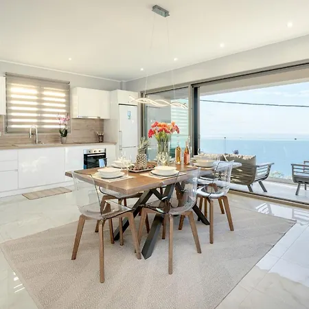 Sea And Sky Luxury Sea View *